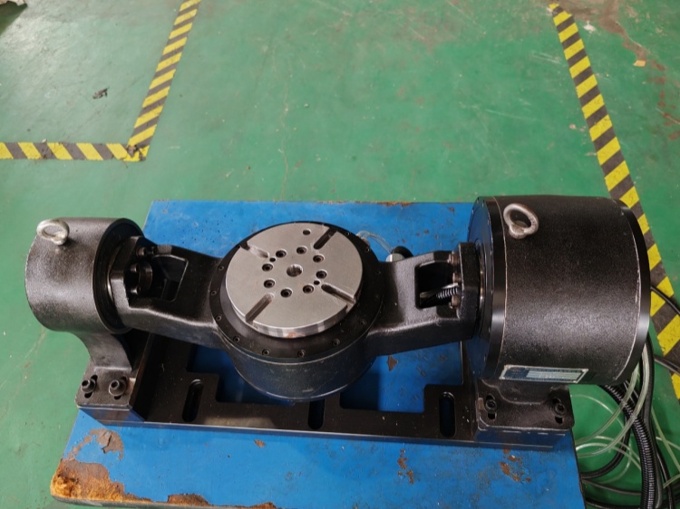 铜阳180五轴转台