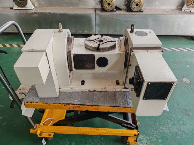 德川210五轴转台