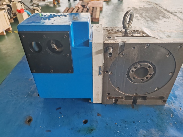 谭佳170四轴转台